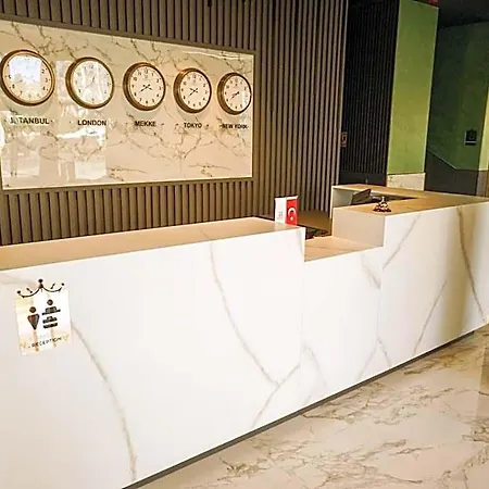 Aram Business & Luxury 3*