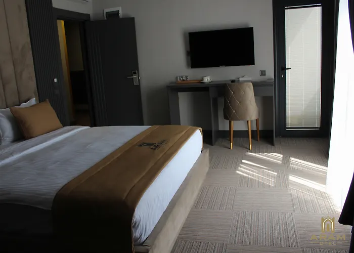 Hotel Aram