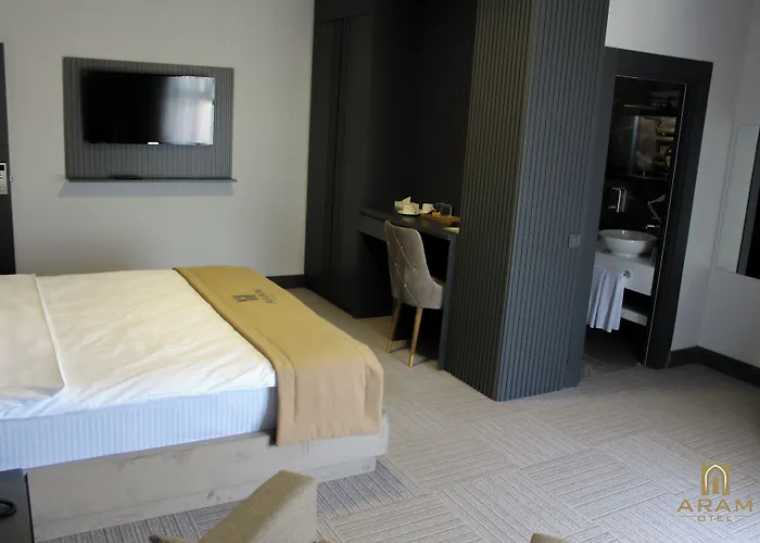 Hotel Aram